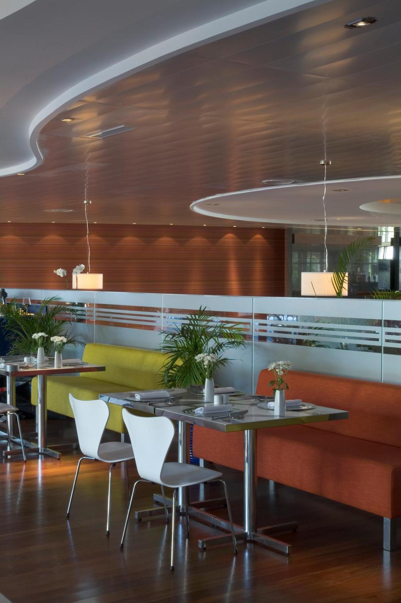 เพสทาน่าคาสิโนพาร์คโฮเต็ลแอ่นด์คาสิโน Hotel ฟุงชาล ภายนอก รูปภาพ Interior of the restaurant