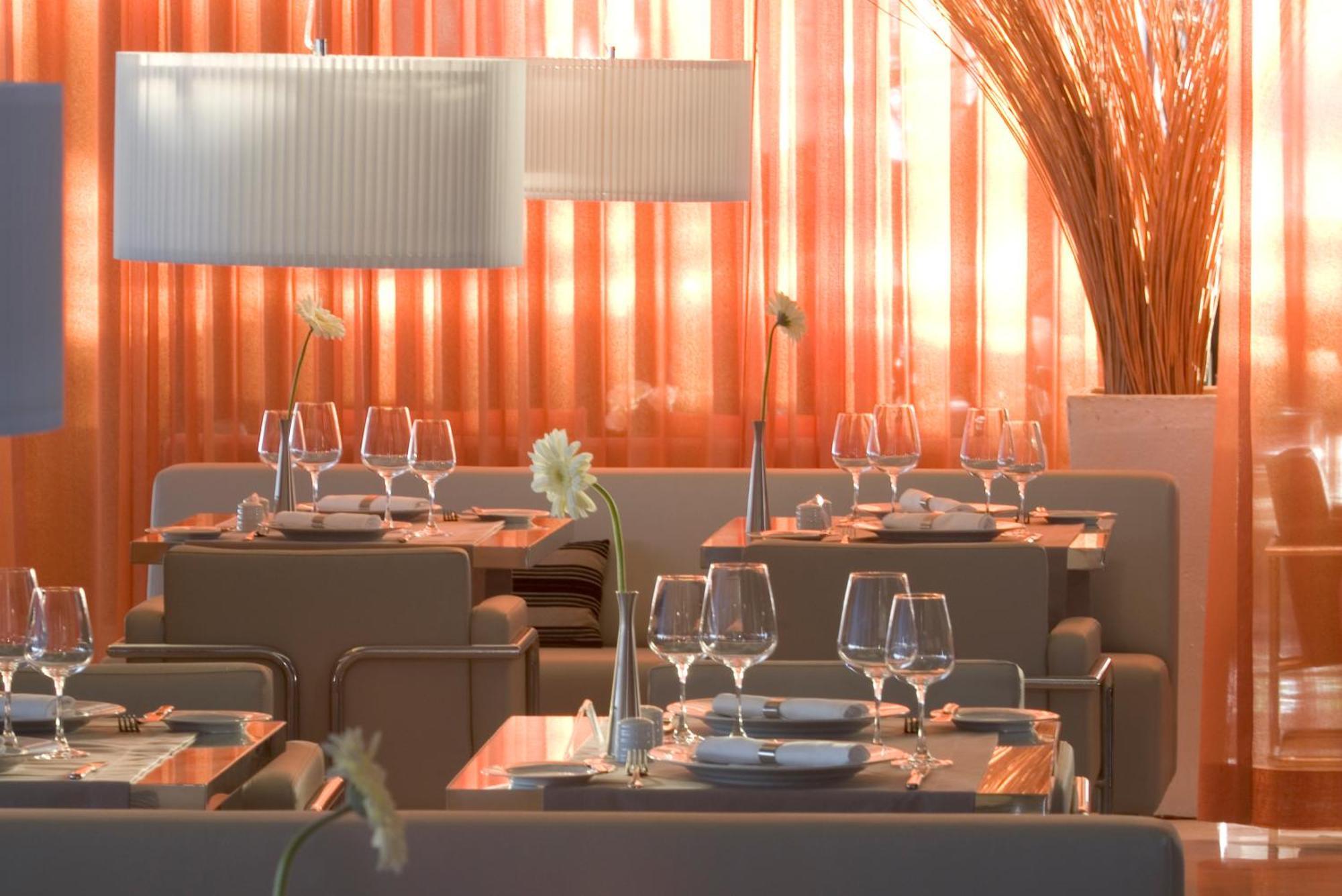 เพสทาน่าคาสิโนพาร์คโฮเต็ลแอ่นด์คาสิโน Hotel ฟุงชาล ภายนอก รูปภาพ Restaurant